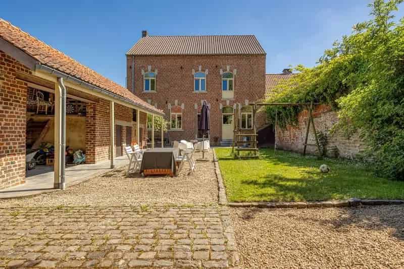 Uniek Landhuis Met Praktijkruimte in Sluizen