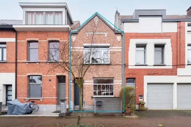 Huis Te Koop Merksem Schoten: Instapklare gezinswoning met tuin
