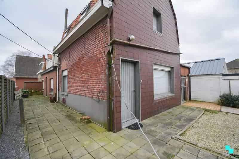Totaalrenovatie Izegem: Rustige Groene Omgeving
