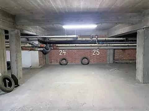 Garage te koop Mechelen - 2 staanplaatsen Nekkerbuilding