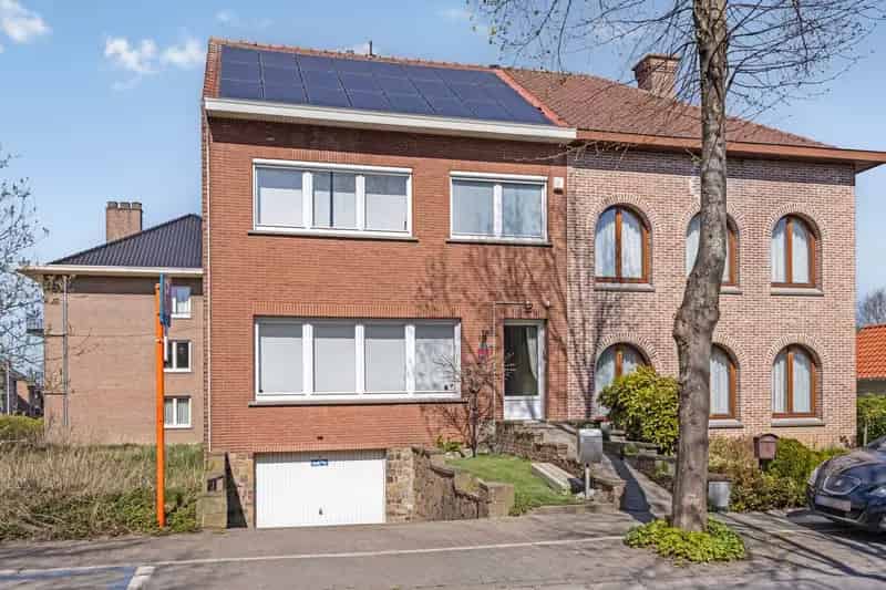 Ruime gezinswoning Halle Rustige Locatie