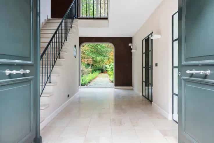 Luxueuze Villa Te Koop - 4 slaapkamers - Grote Tuin
