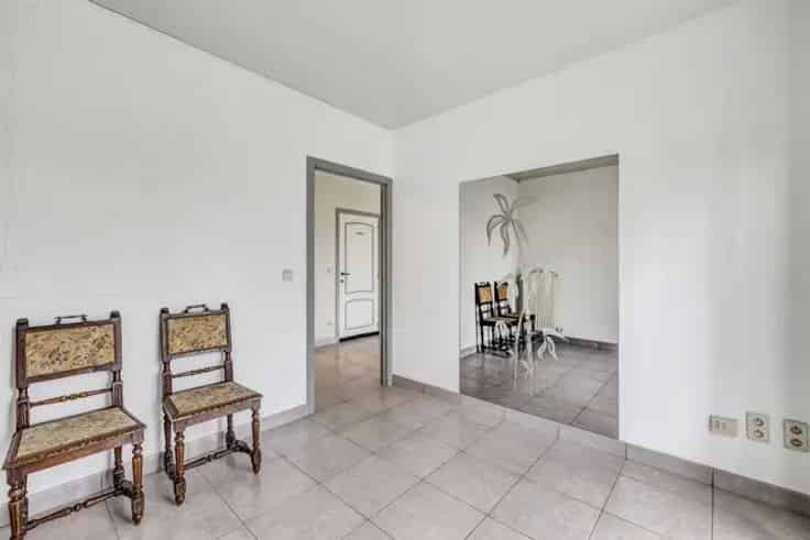 Huis Te Koop Pamel: 4 Slaapkamers, Garage, Rustige Ligging