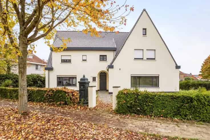 Gerenoveerde Villa te Koop 6 slaapkamers Sint Andries