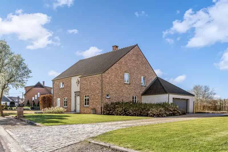Huis te koop Zichen 3 slaapkamers ruime garage grote tuin