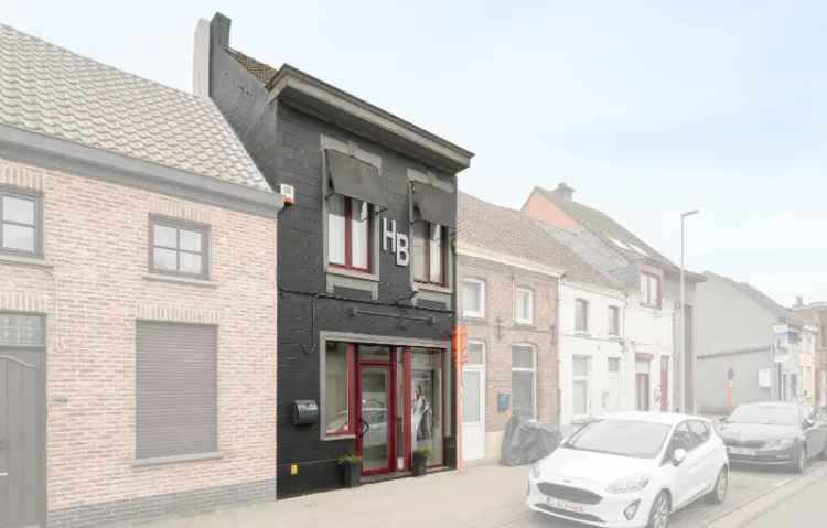 Te koop huis in Lokeren met instapklare kenmerken en praktijkruimte