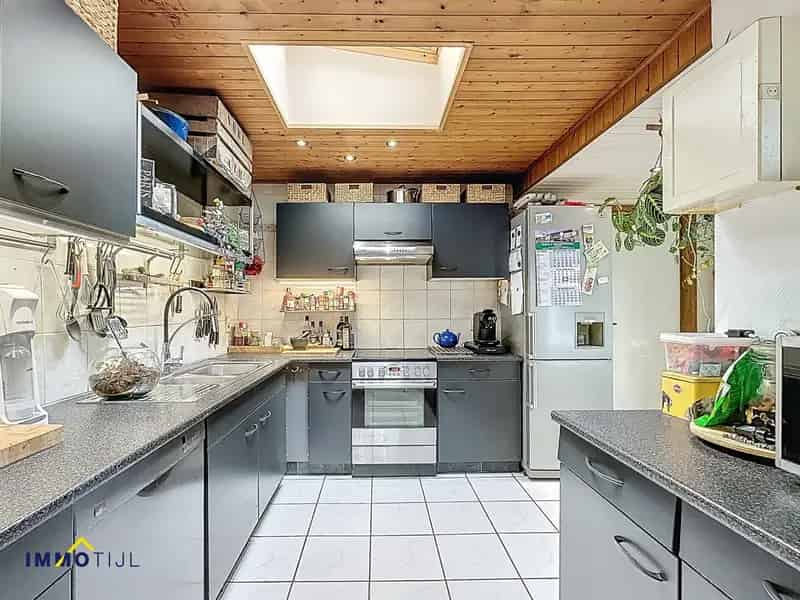Gezinswoning te koop: Rustige buurt, diepe tuin, 3 slaapkamers