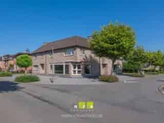 Handelspand te koop - Neeroeteren - 3 slaapkamers - Toonzaal