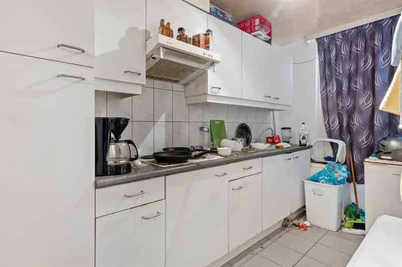 Huis met 4 Studios Rustige Centrale Ligging