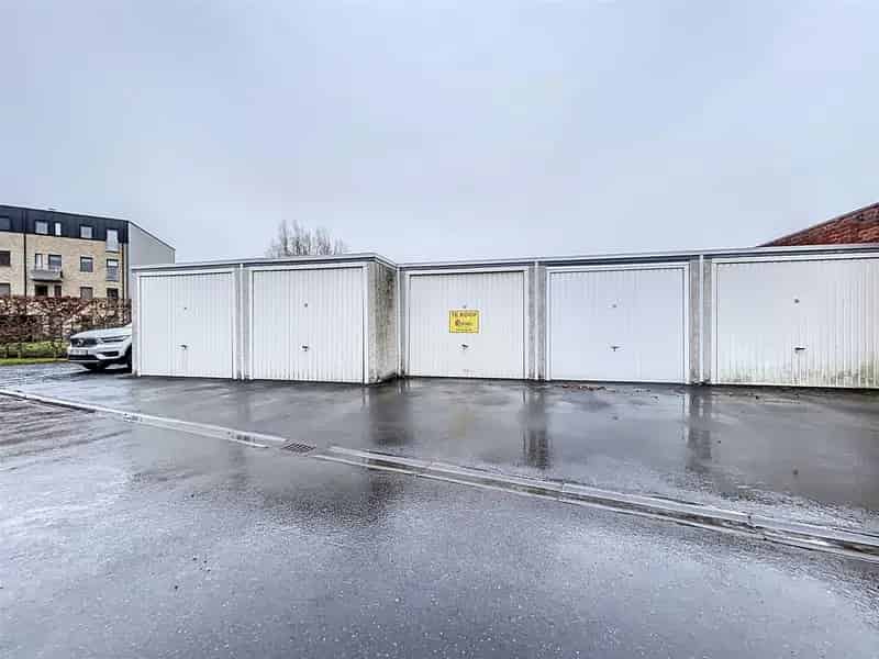 Garage te koop Ieper Centrum 19m²