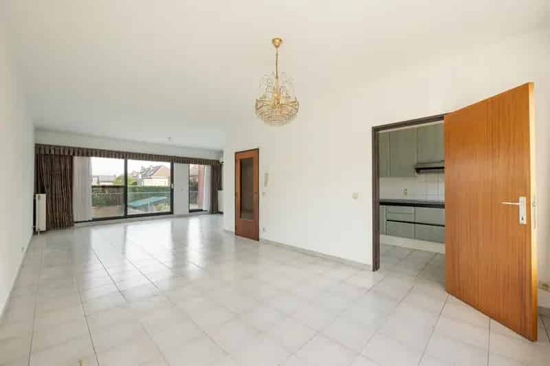 Huis te koop Putte Kapellen: Garage Tuin 2 slaapkamers