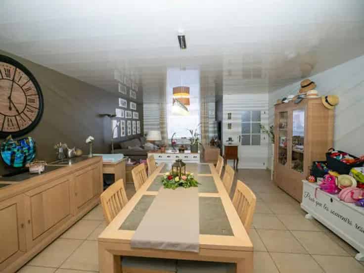 Huis Te Koop: 205m² woning met werkplaats - ideaal investering