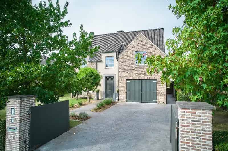 Grote villa te koop Drongen 5 slaapkamers zwembad