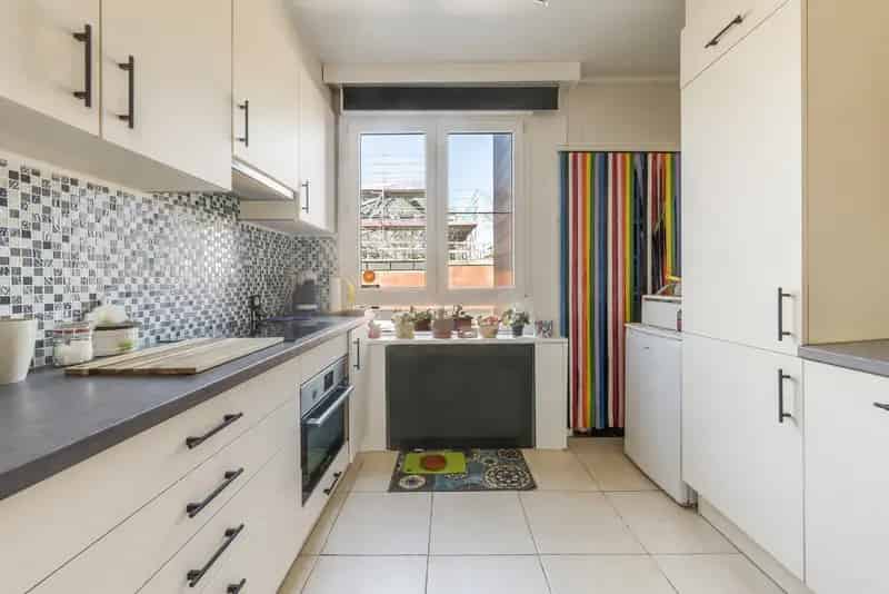 Appartement te koop Deurne instapklaar met tuin