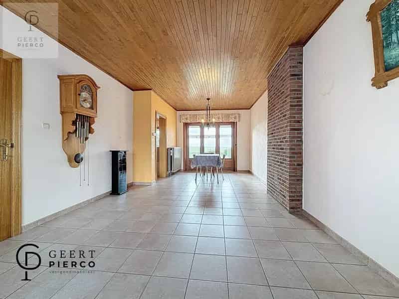 Huis te koop te Overwinden: 3 slaapkamers, tuin en nabij E40