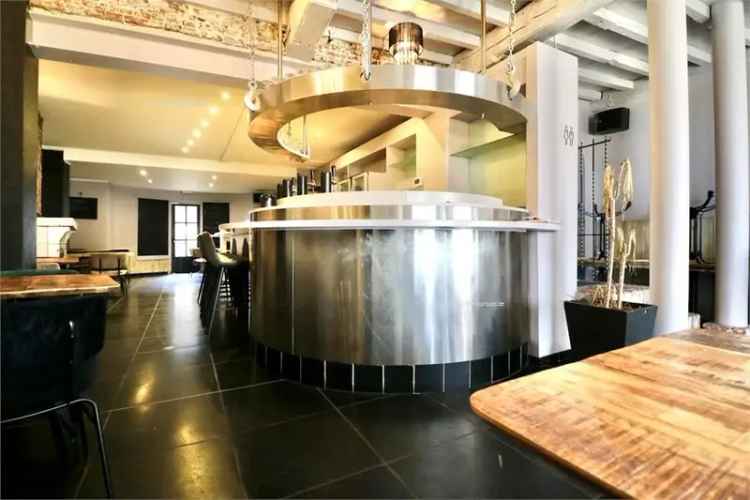 Handelspand te Huur Eeklo: Brasserie met Terras
