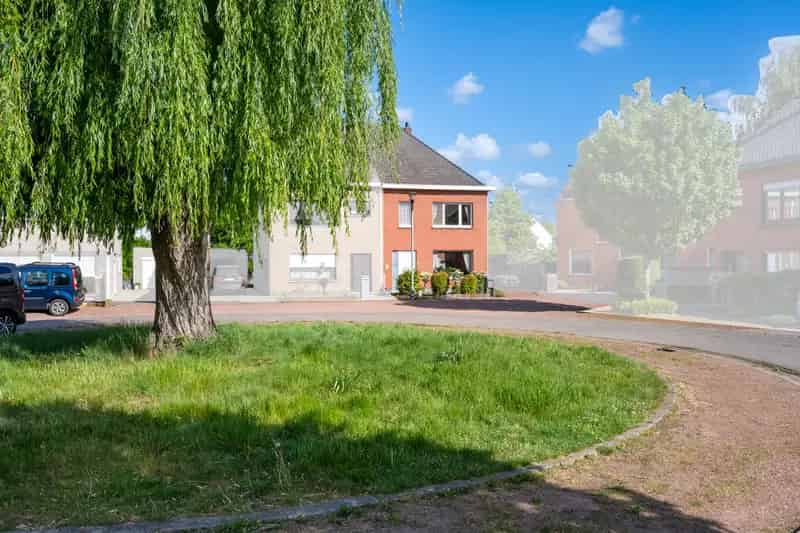 Huis te huur Flora: 3 slaapkamers, garage, tuin
