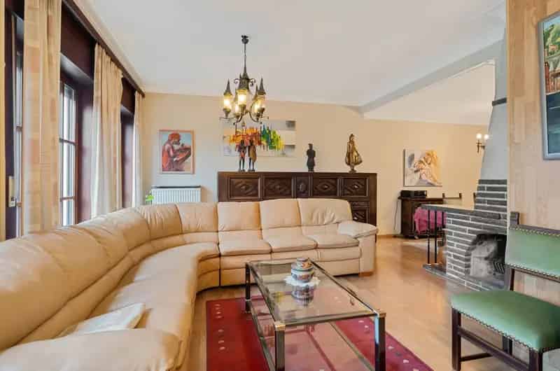 Te renoveren HOB 3 slaapkamers tuin