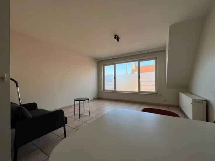 Ruim 1 Slaapkamer Appartement Te Koop Torhout Nabij Station