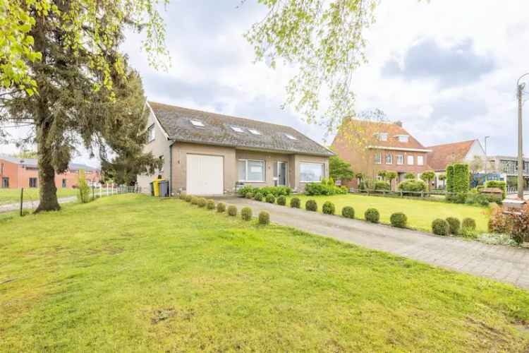 Woning met 4 slaapkamers en tuin op 2282m²