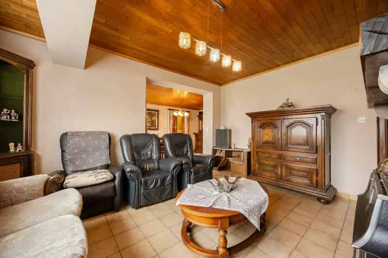 Huis te huur Bavikhove 4 slaapkamers grote tuin garage