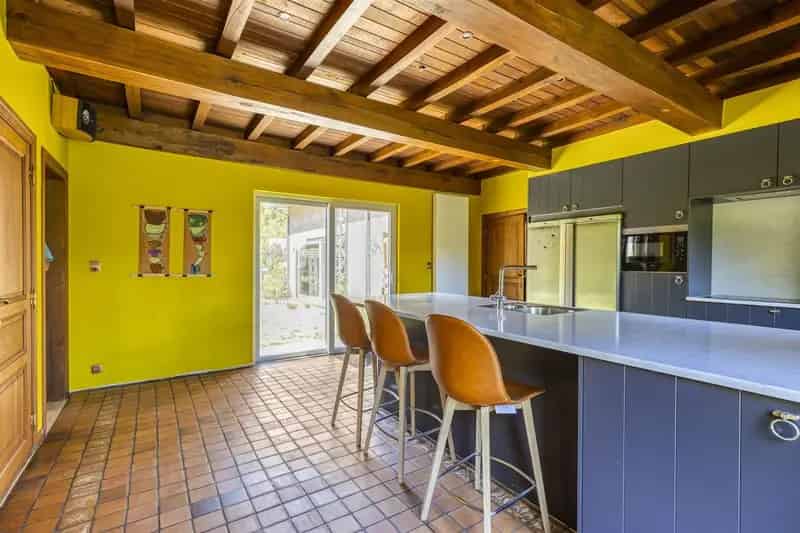 Riante Villa met Zorgwoning te Bolderberg