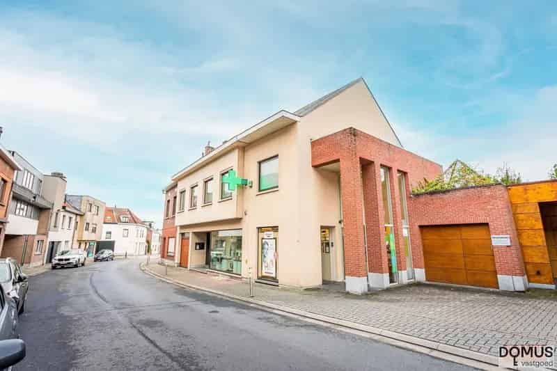 Praktische Commerciële Gelijkvloerse ruimte te Meise Centrum