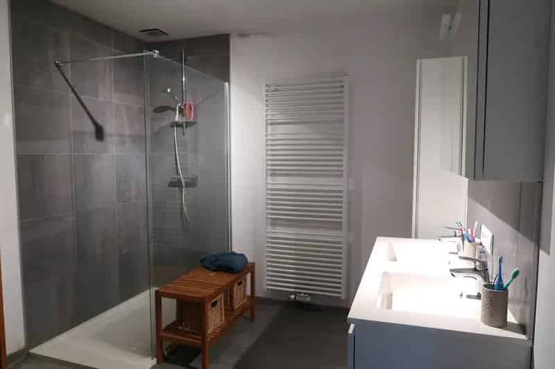 Huis te huur met 6 slaapkamers in Zerkegem