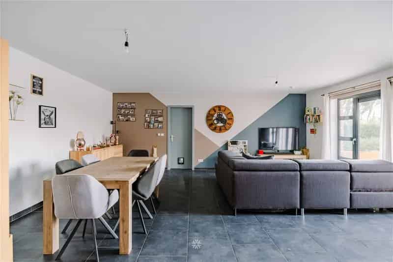 Ruim 2-kamer Appartement te koop in Saint-Sauveur
