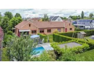 Huis te koop Halle - 3 slaapkamers, zwembad, dubbele garage