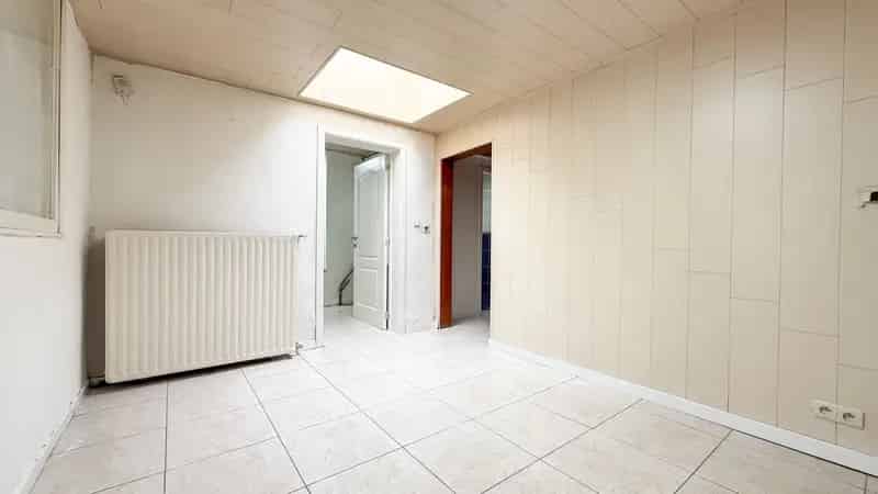Ruime woning met dubbele garage en zuidwest tuin te Heusden Zolder