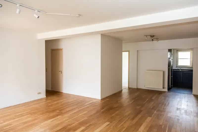 2 Slaapkamer Appartement Ruim Terras Dubbele Autostaanplaats