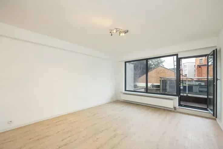 Studio Te Koop Antwerpen Harmonie - Vernieuwd met Terras