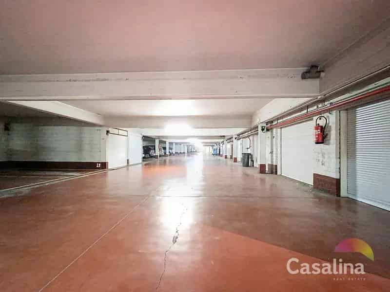 Garagebox 15 te Koop