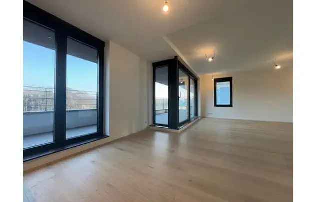 Huur 2 slaapkamer appartement van 103 m² in Namur