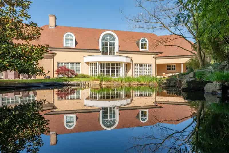Huis te huur Balen-Wezel: Luxe villa met wellness zwembad en privé cinema