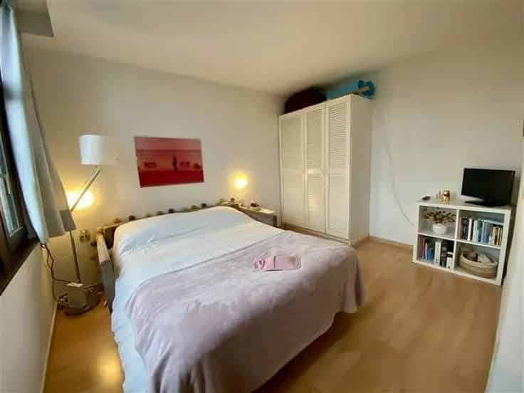 Studio Te Koop Etterbeek Gemeubeld 28m2