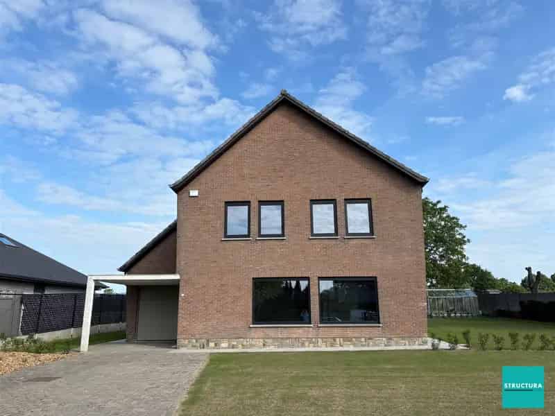 Gerenoveerde Luxe Villa met Grote Tuin te Huur