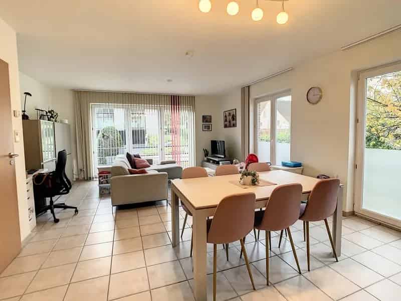 Lichtrijk Hoekappartement met Bos- en Tuinzicht