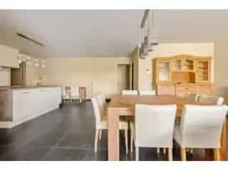 Appartement te koop Olen - Ruim gelijkvloers met tuin en 2 staanplaatsen
