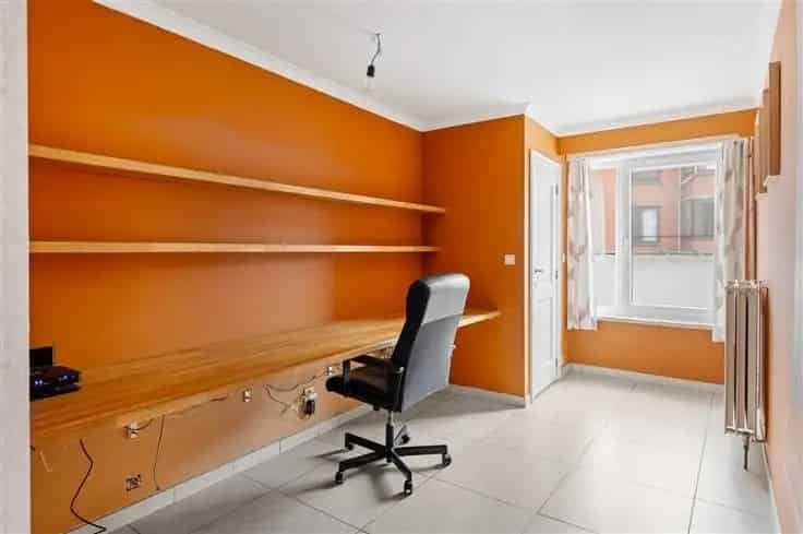 Huis Te Koop: Gezellige Eengezinswoning met 2 slaapkamers en Garage