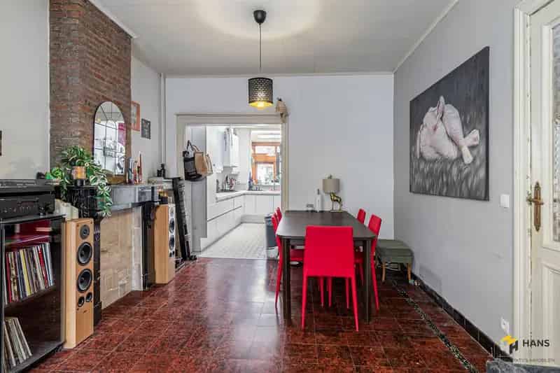 Huis te huur Hoboken 176m² 3 slaapkamers 2 badkamers tuin