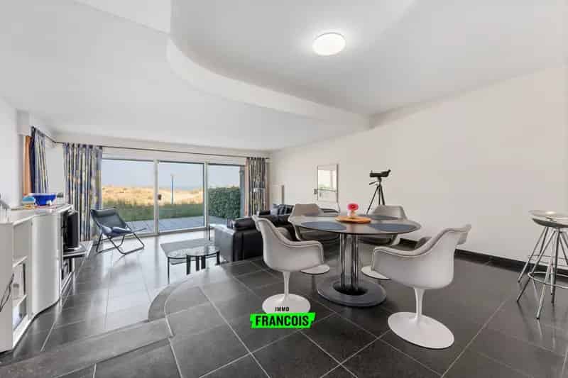 Appartement Oostduinkerke Strand 105m2 2 slaapkamers 2 badkamers