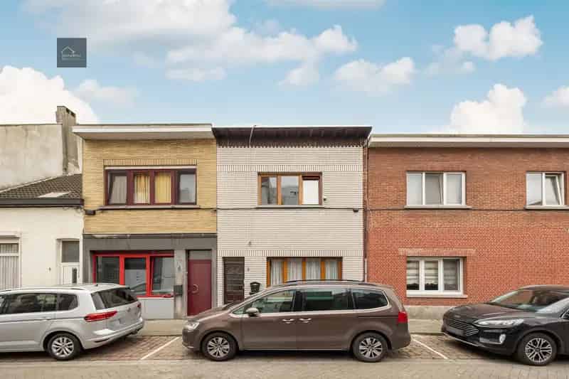Rijwoning te koop Merksem 2 slaapkamers
