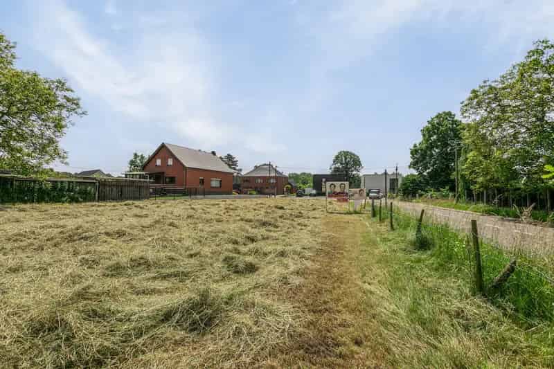 Bouwgrond nabij station en winkels