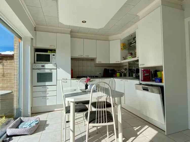 Huis te koop: Instapklare gezinswoning met 3 slaapkamers en tuin