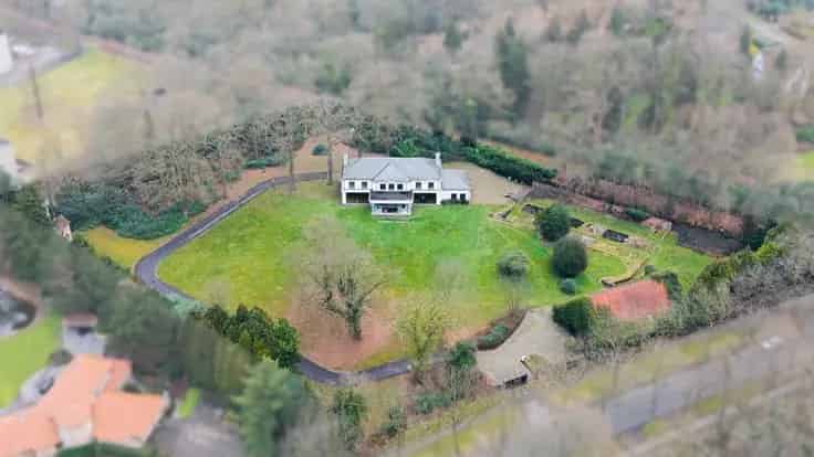 Luxe Villa te Koop Brasschaat 3 slaapkamers Grote Tuin