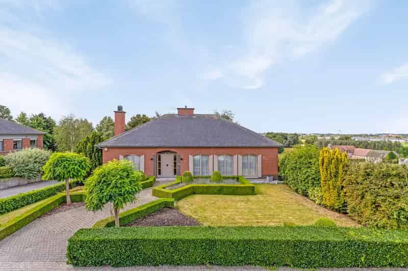 Goedgelegen Villa Deerlijk