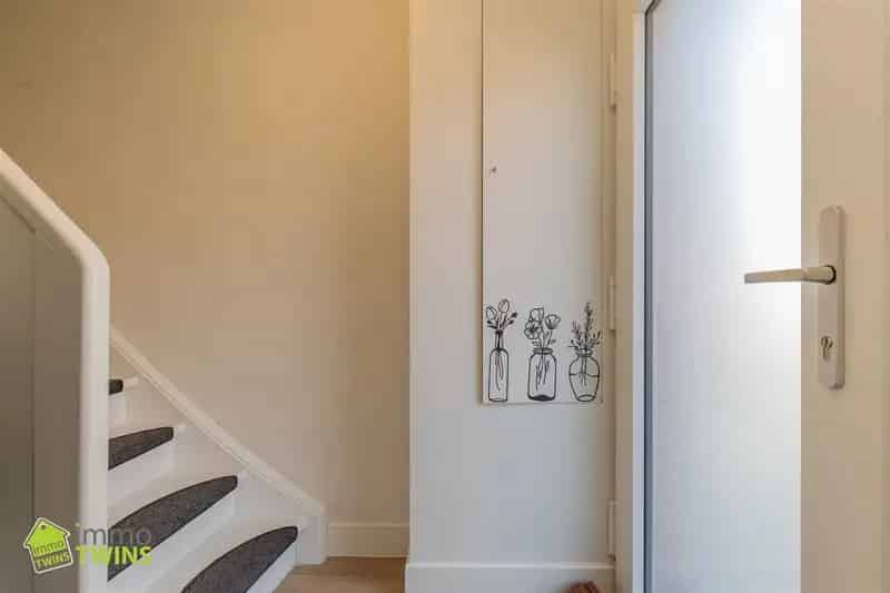 Instapklare gerenoveerde woning Dendermonde