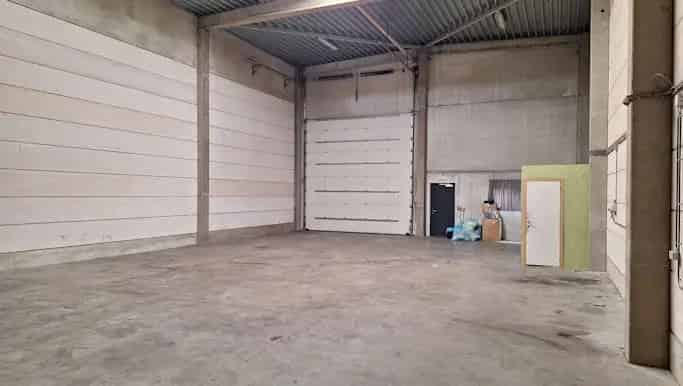Magazijn te huur Roeselare 240m²